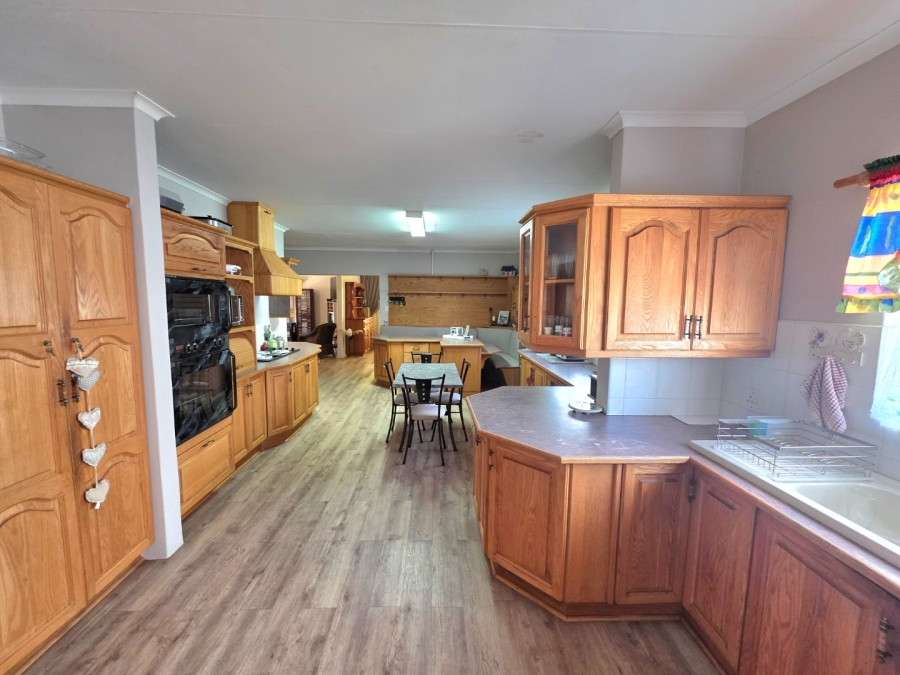 4 Bedroom Property for Sale in La Provance Free State